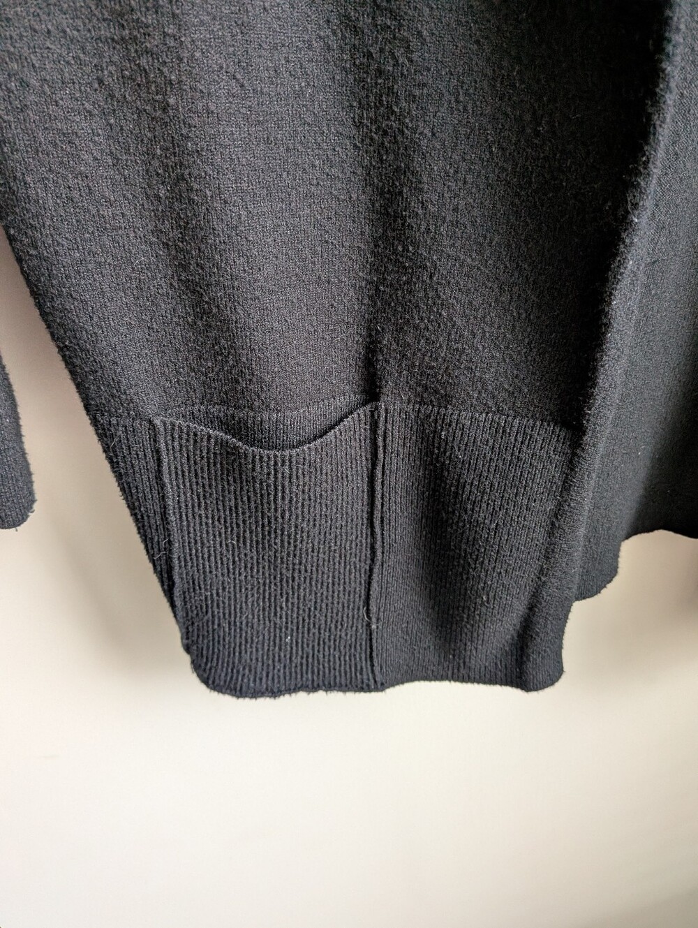 Cardigan Pointelle Details With Pockets - Picture 4 of 8